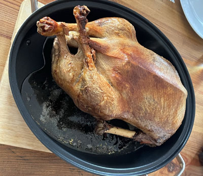 Gefüllte Weihnachtsgans mit Rotkohl und Thüringer Klößen