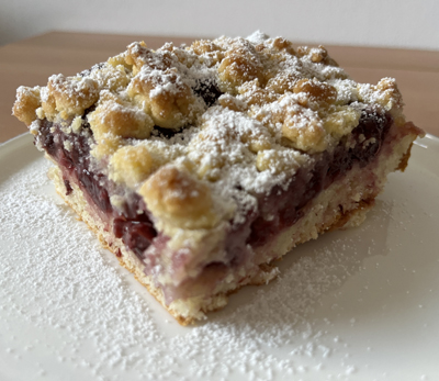 Sächsische Kirschkuchen mit Butterstreuseln